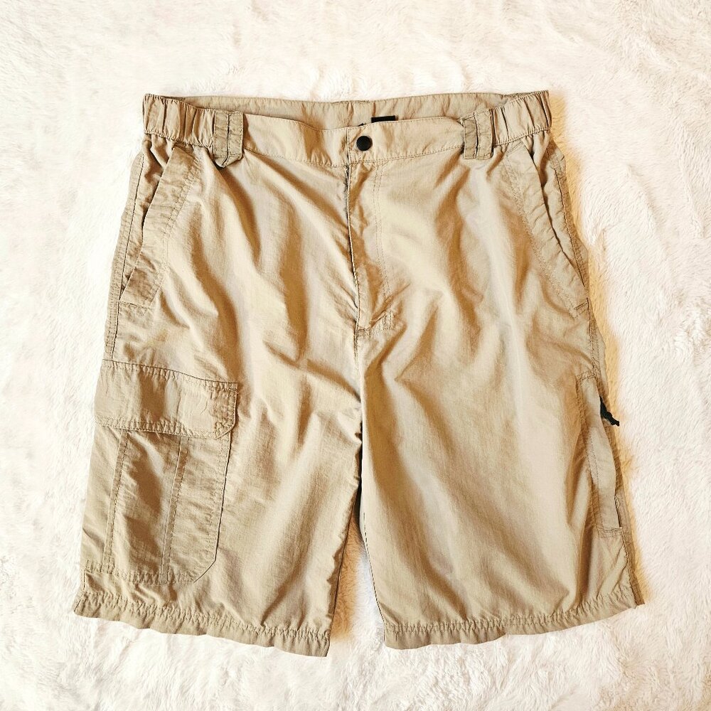 Cascade Sport Men's Light Cargo Shorts Beige Khaki Size 36